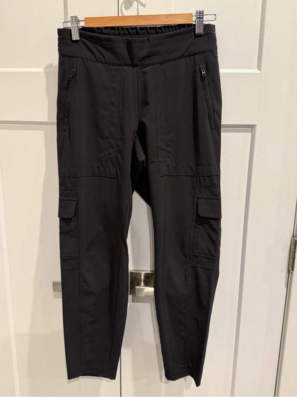 Athleta Black Cargo Pants 4P